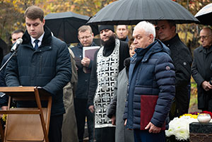 В Москве открыли памятник выдающемуся кардиохирургу Ренату Акчурину