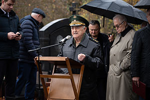 В Москве открыли памятник выдающемуся кардиохирургу Ренату Акчурину