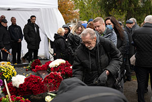 В Москве открыли памятник выдающемуся кардиохирургу Ренату Акчурину