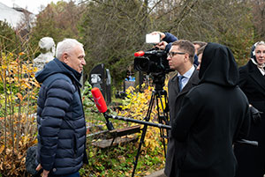 В Москве открыли памятник выдающемуся кардиохирургу Ренату Акчурину