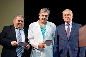 Сотрудникам Чазовского кардиоцентра вручены ведомственные награды