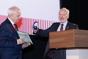 Фотоотчет с празднования 80 - летия Чазовского кардиоцентра 