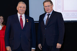 Фотоотчет с празднования 80 - летия Чазовского кардиоцентра 