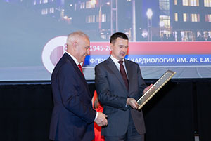 Фотоотчет с празднования 80 - летия Чазовского кардиоцентра 