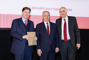 Фотоотчет с празднования 80 - летия Чазовского кардиоцентра 