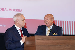 Фотоотчет с празднования 80 - летия Чазовского кардиоцентра 