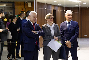 Фотоотчет с празднования 80 - летия Чазовского кардиоцентра 